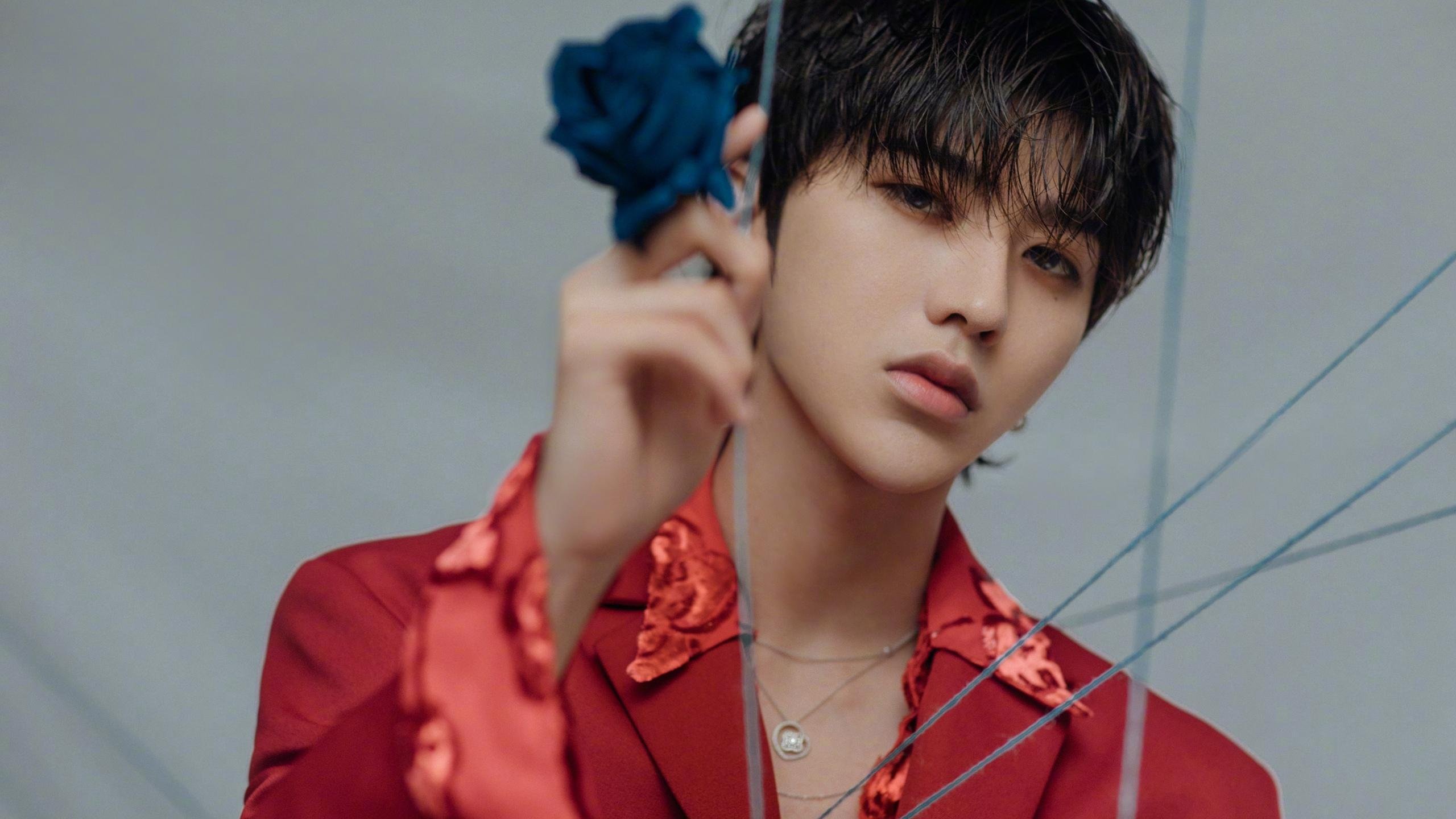 -足球设施维护管理加强，保障安全，足球比赛设施