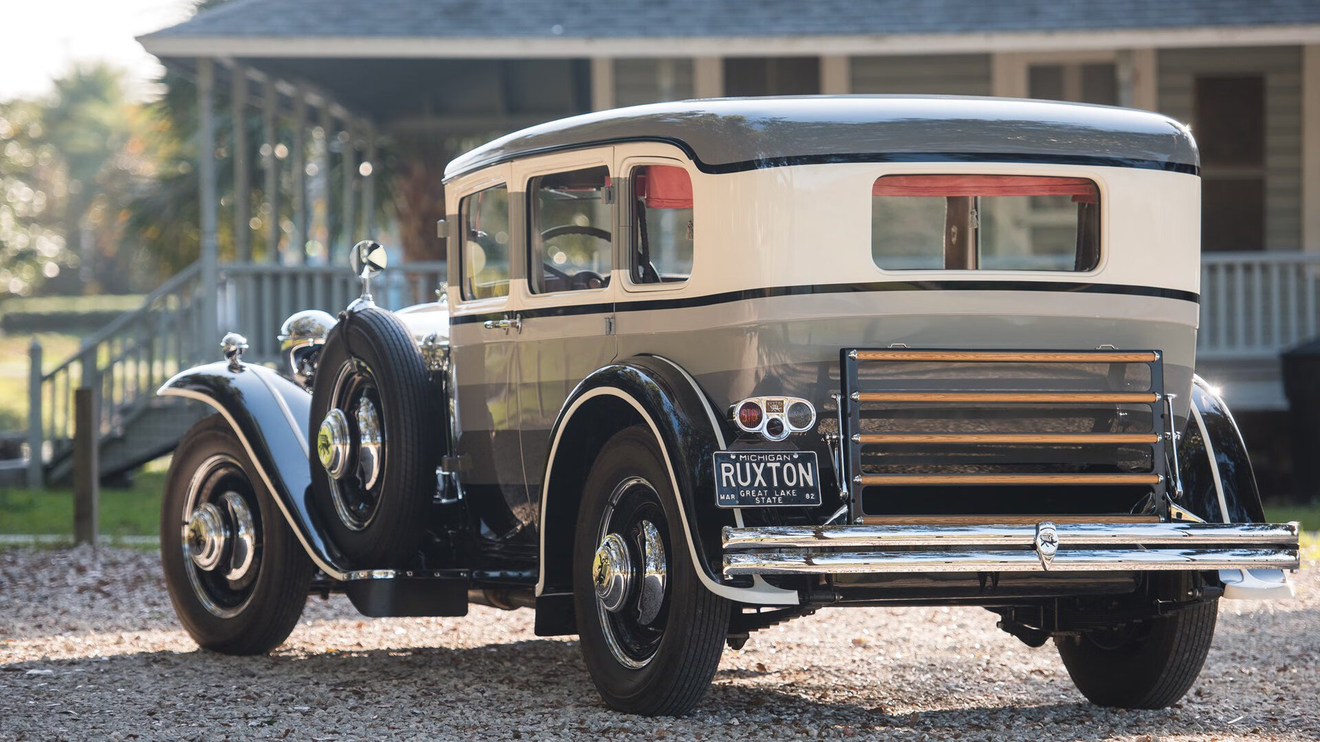 爱游戏娱乐平台-欧洲巨星篮球夏季巡回赛激情开幕，球迷沸腾，欧洲篮球集锦