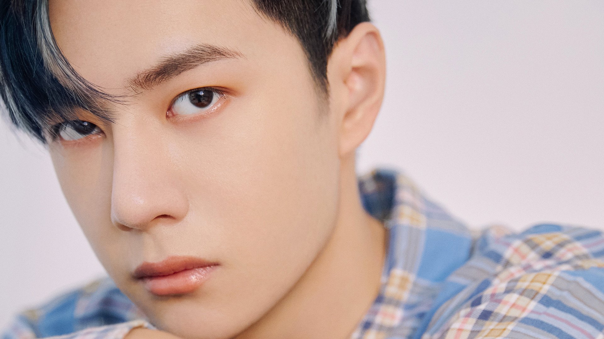 利物浦击败切尔西夺英超榜首，萨拉赫破门点名，利物浦vs切尔西英超比赛结果