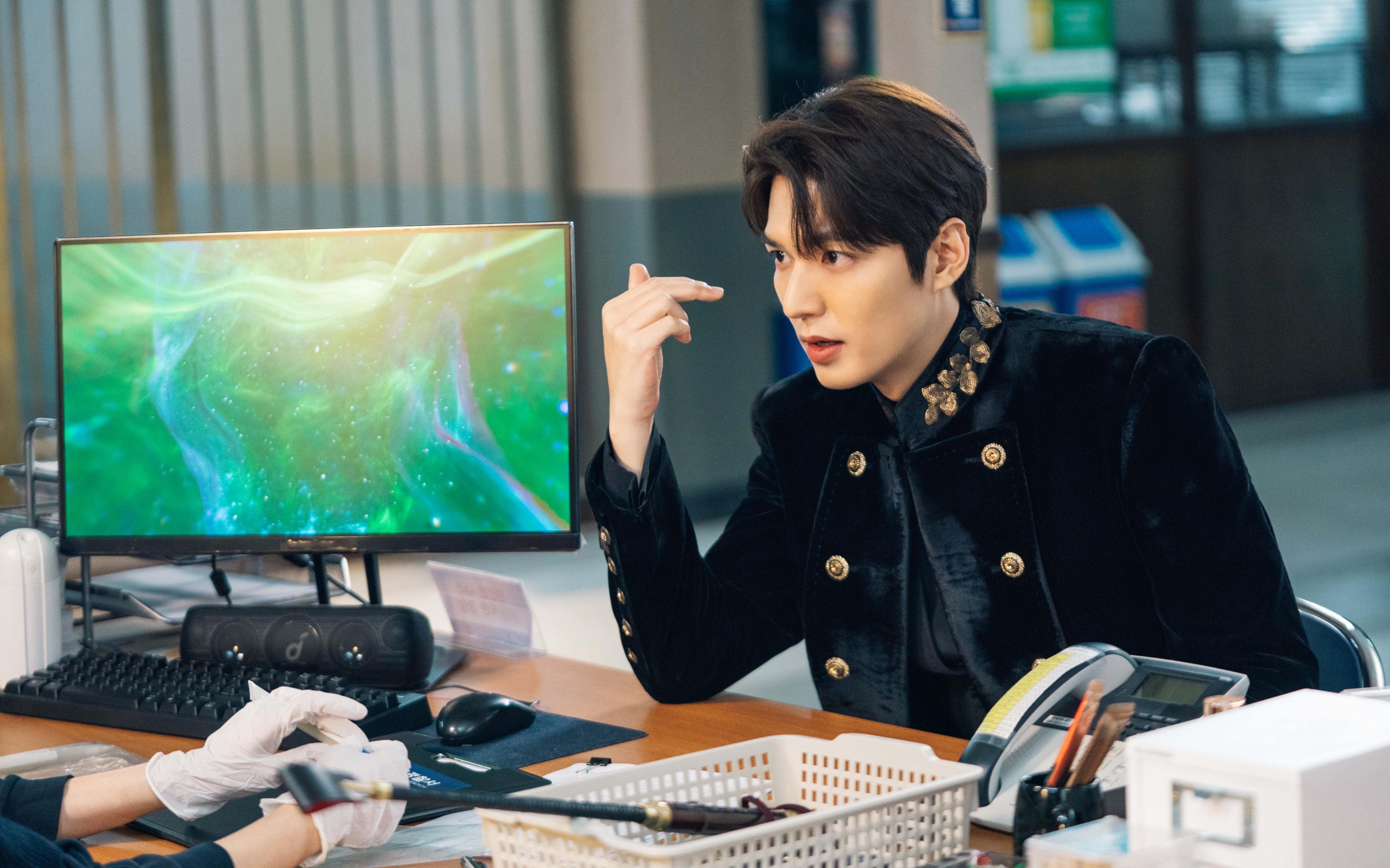 快船险胜国王，伦纳德最后2分钟连得9分制胜，快船的伦纳德