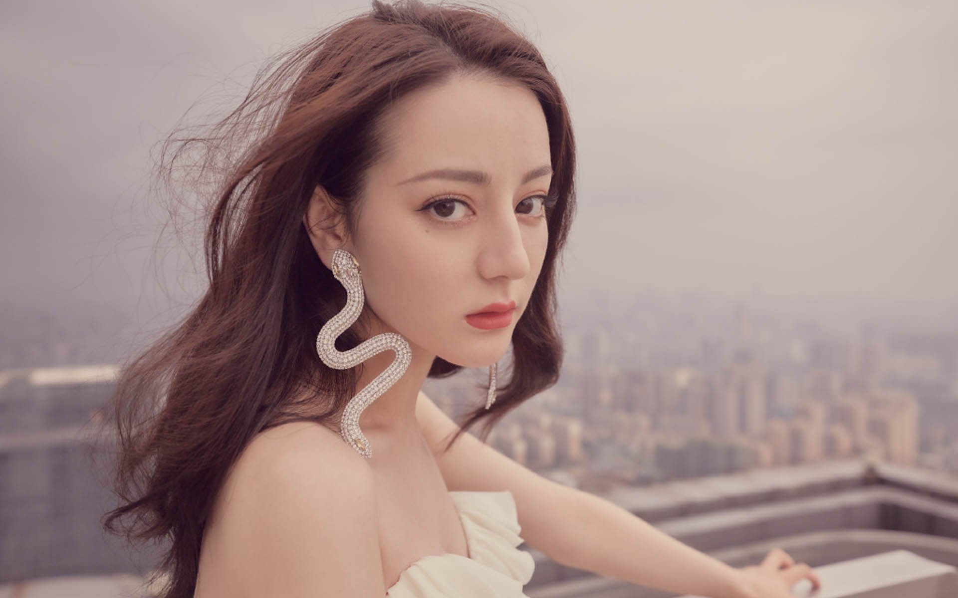 战术高明奇招频现，球员实力暴露无遗，战术高手印花